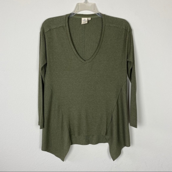 White Crow Asymmetrical Hem Top Green XS - Picture 7 of 8